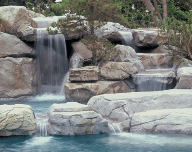 Using Spring Pools and Spas Waterfalls To Alter The Dynamics Of A Pool In San Diego